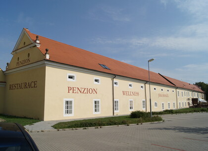 Multifunkčnní historický objekt - Dobříš